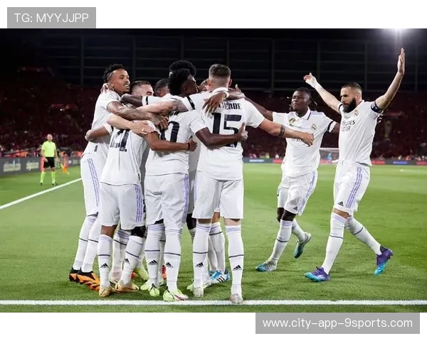 奥萨苏纳防守对位解析：如何通过精准战术掌控比赛节奏